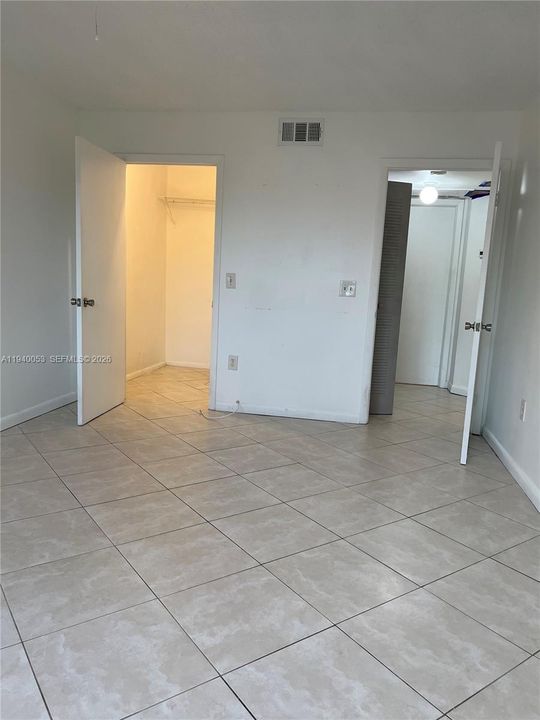 В аренду: $1,900 (1 спален, 1 ванн, 810 Квадратных фут)