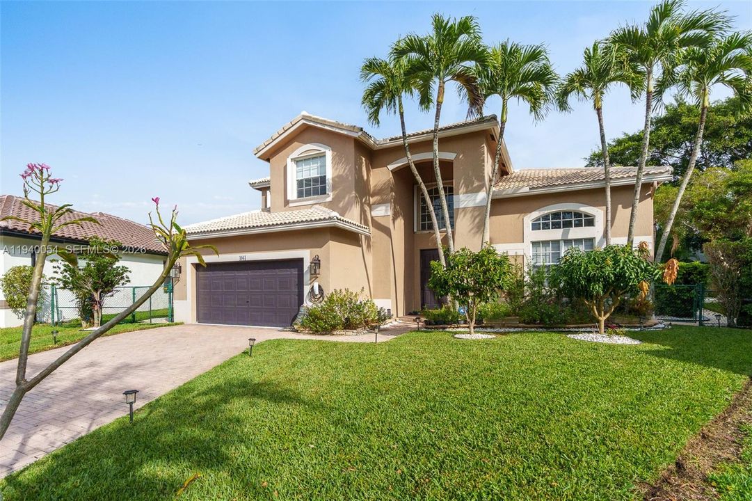 For Sale: $840,000 (4 beds, 2 baths, 2556 Square Feet)