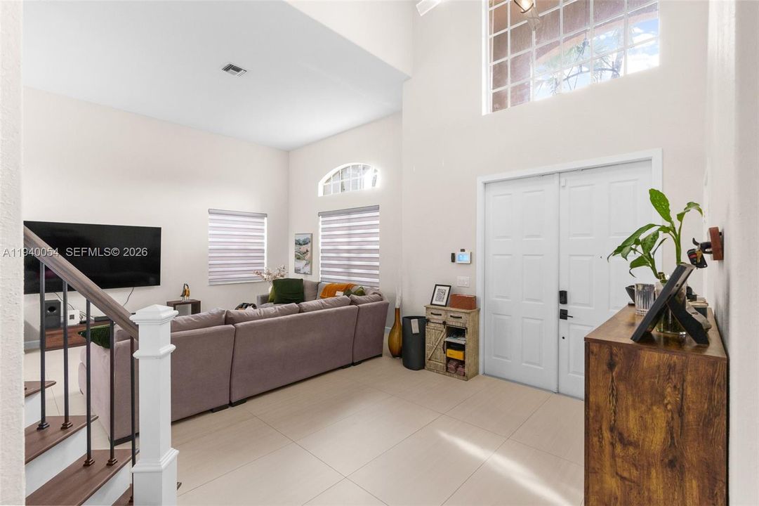 For Sale: $840,000 (4 beds, 2 baths, 2556 Square Feet)