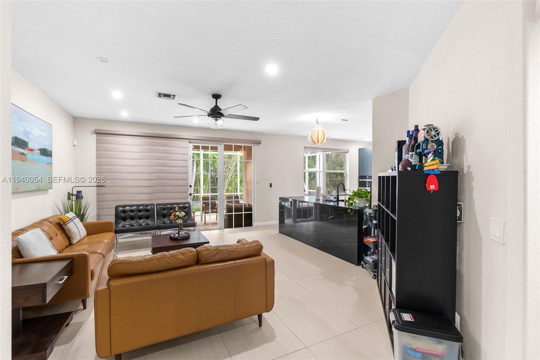 For Sale: $840,000 (4 beds, 2 baths, 2556 Square Feet)