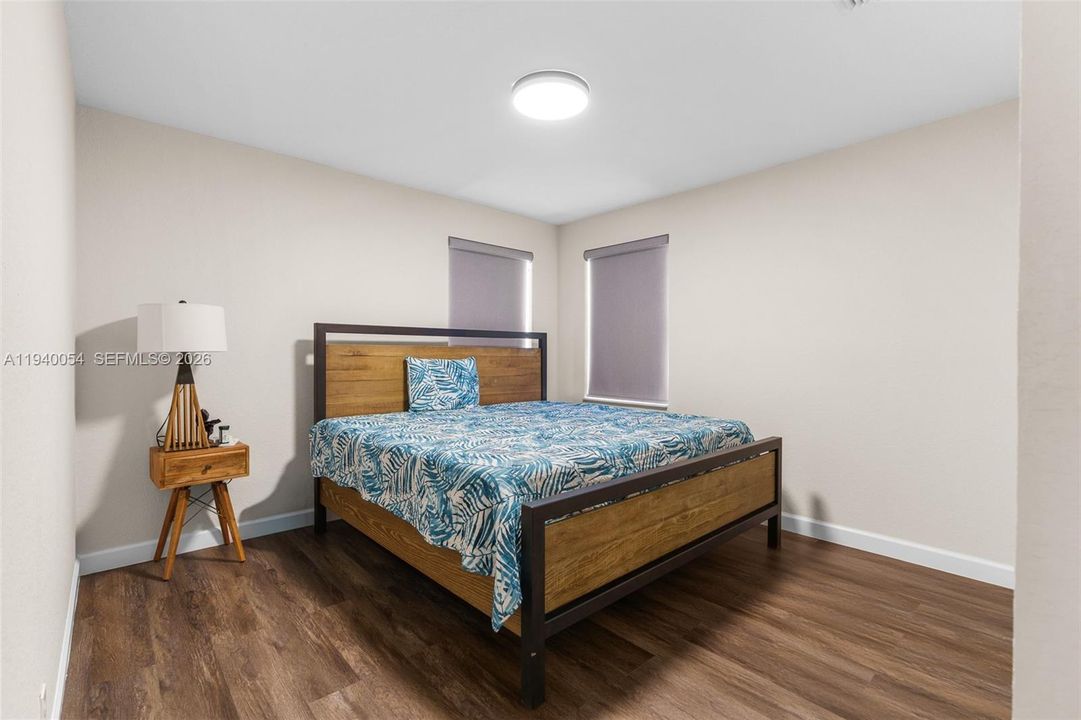 For Sale: $840,000 (4 beds, 2 baths, 2556 Square Feet)