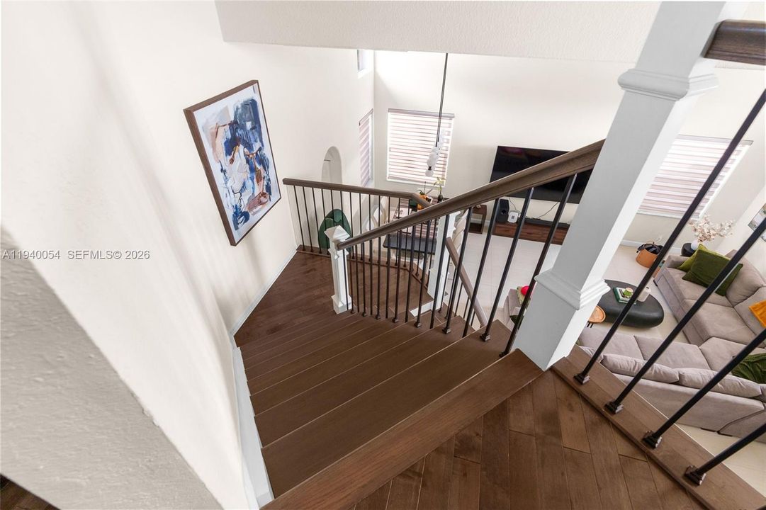 For Sale: $840,000 (4 beds, 2 baths, 2556 Square Feet)