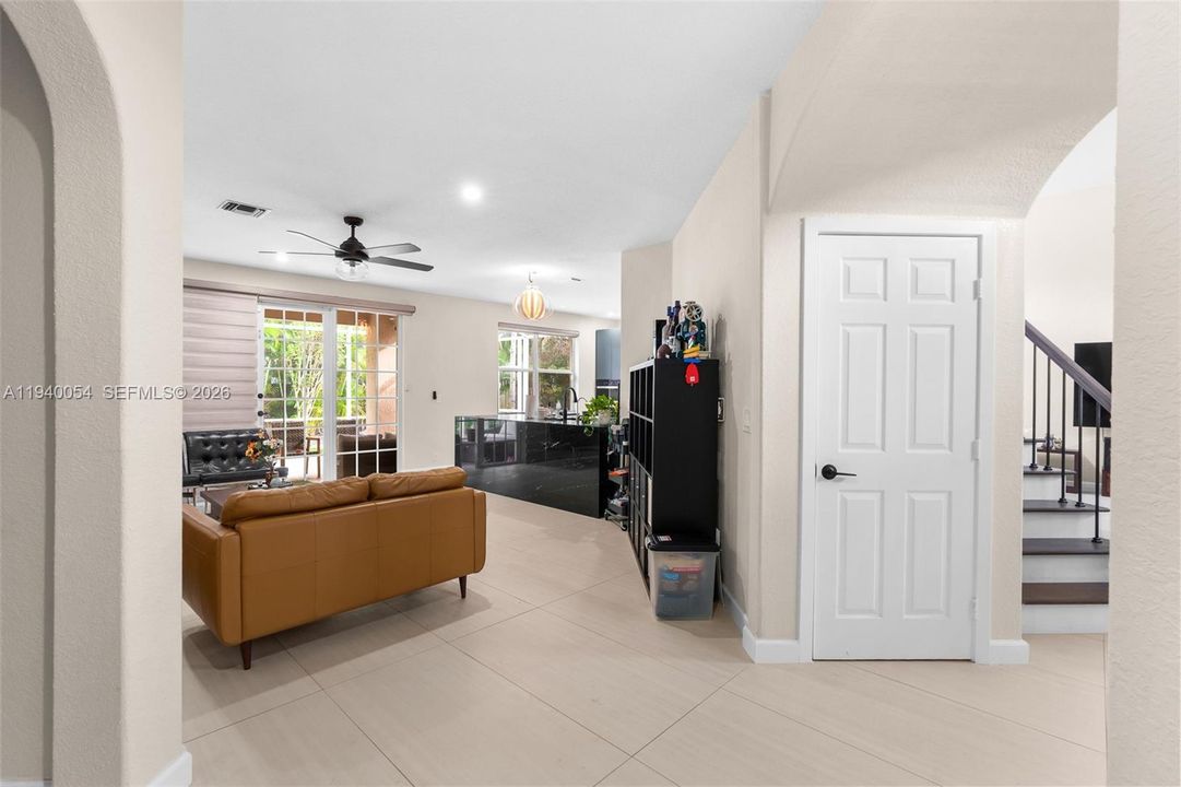 For Sale: $840,000 (4 beds, 2 baths, 2556 Square Feet)