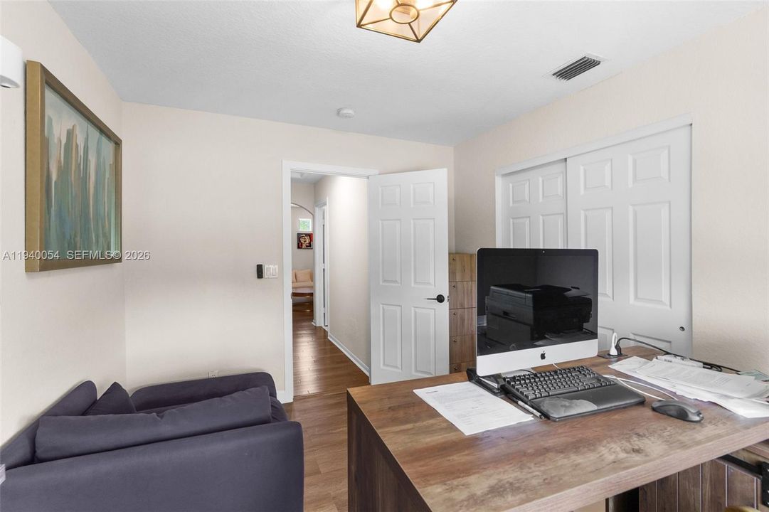 For Sale: $840,000 (4 beds, 2 baths, 2556 Square Feet)