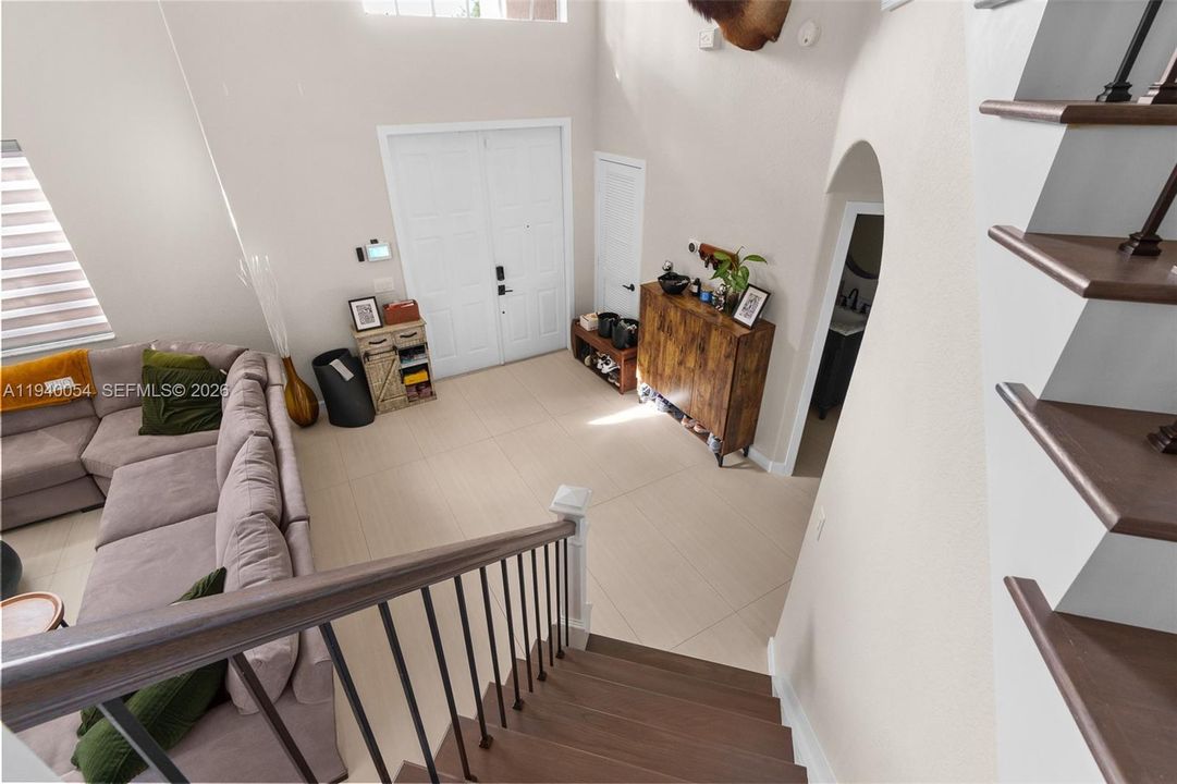 For Sale: $840,000 (4 beds, 2 baths, 2556 Square Feet)