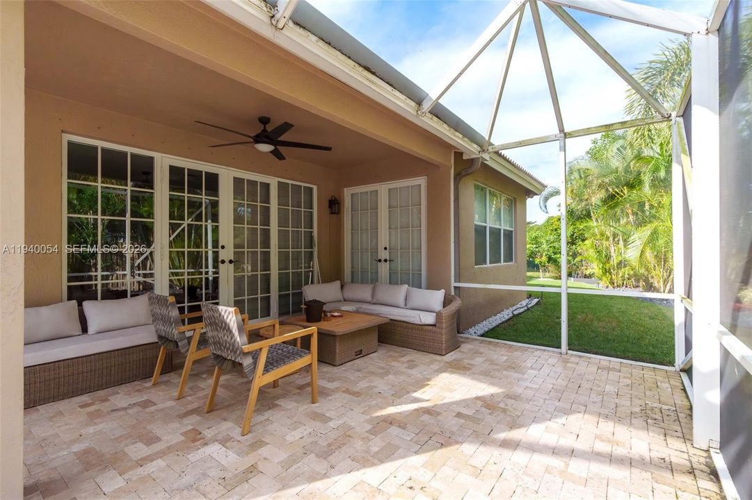 For Sale: $840,000 (4 beds, 2 baths, 2556 Square Feet)