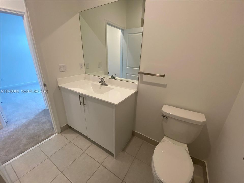 出租: $3,699 (4 贝兹, 2 浴室, 1828 平方英尺)