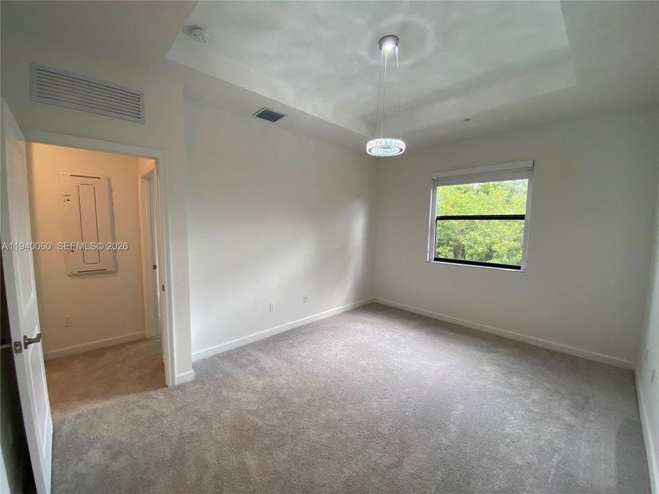 出租: $3,699 (4 贝兹, 2 浴室, 1828 平方英尺)