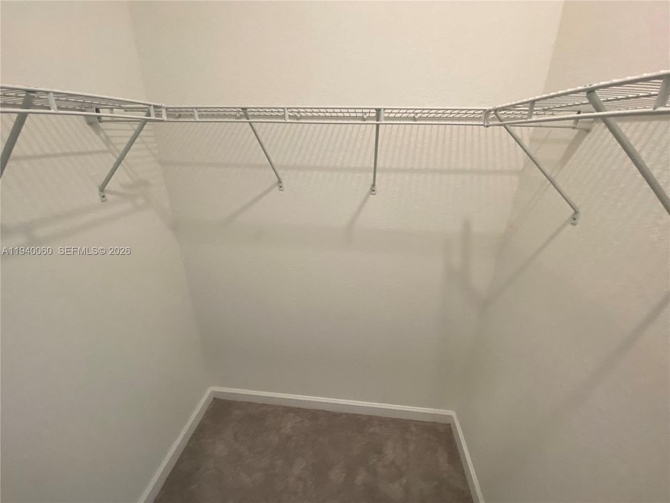 出租: $3,699 (4 贝兹, 2 浴室, 1828 平方英尺)