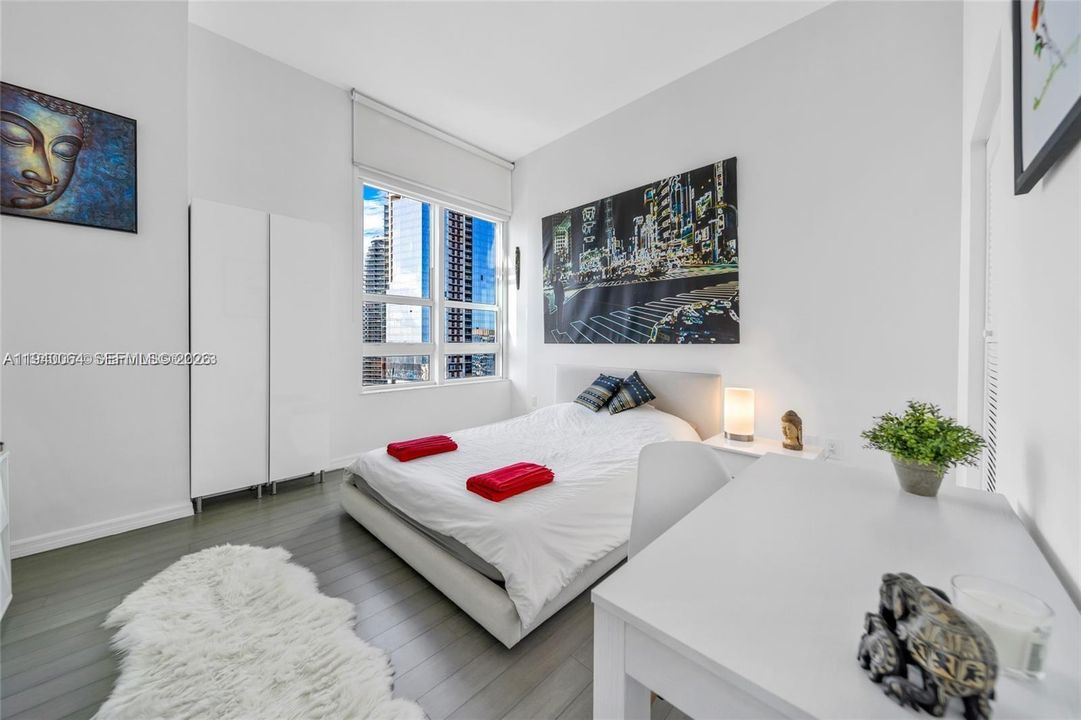 For Rent: $3,100 (1 beds, 1 baths, 639 Square Feet)