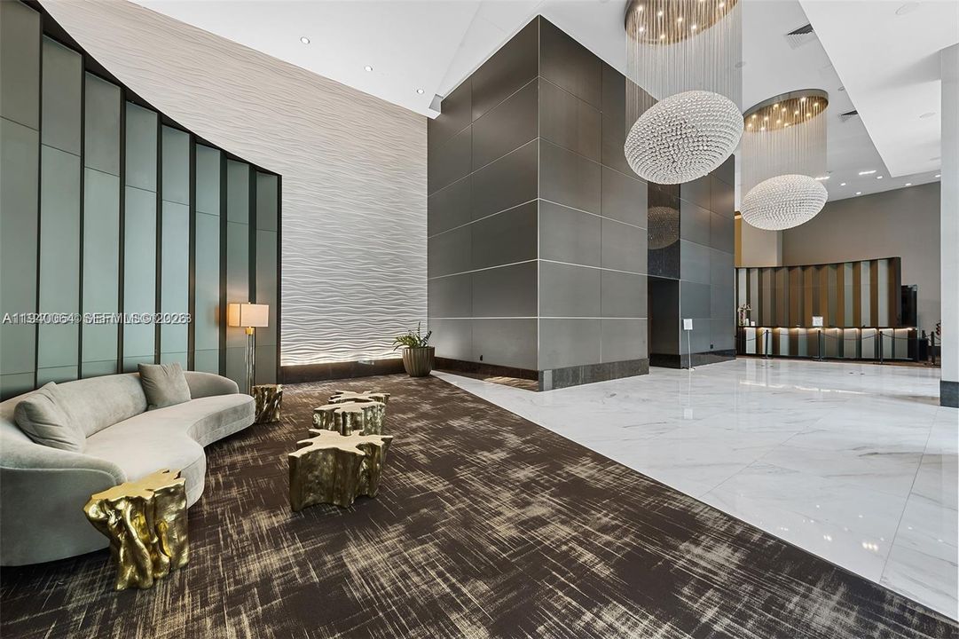 For Rent: $3,100 (1 beds, 1 baths, 639 Square Feet)