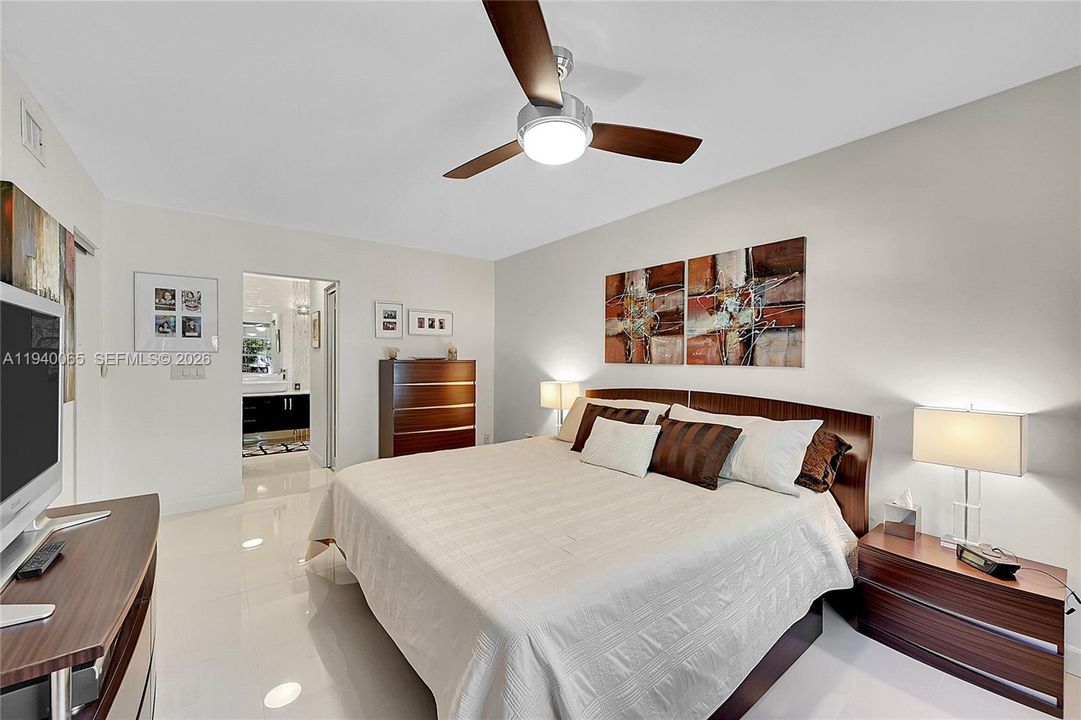 В аренду: $2,200 (1 спален, 2 ванн, 1200 Квадратных фут)