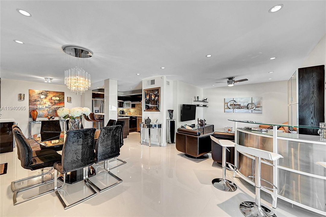 В аренду: $2,200 (1 спален, 2 ванн, 1200 Квадратных фут)