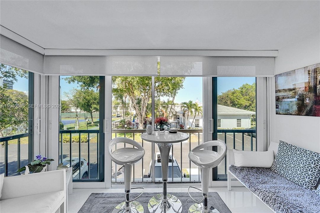 В аренду: $2,200 (1 спален, 2 ванн, 1200 Квадратных фут)