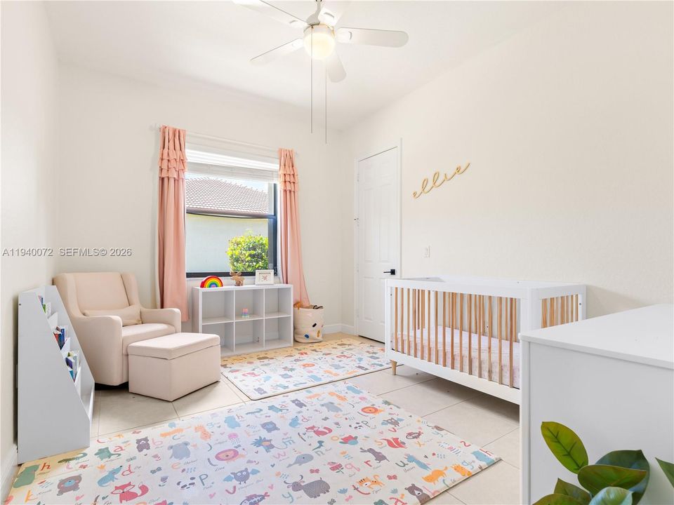 2nd bedroom