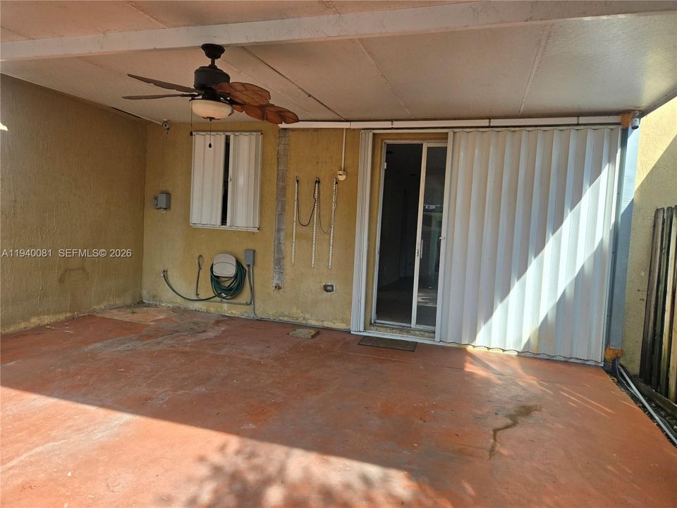 For Sale: $399,000 (4 beds, 3 baths, 1618 Square Feet)