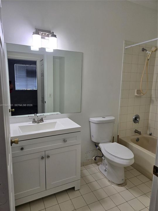 For Sale: $399,000 (4 beds, 3 baths, 1618 Square Feet)