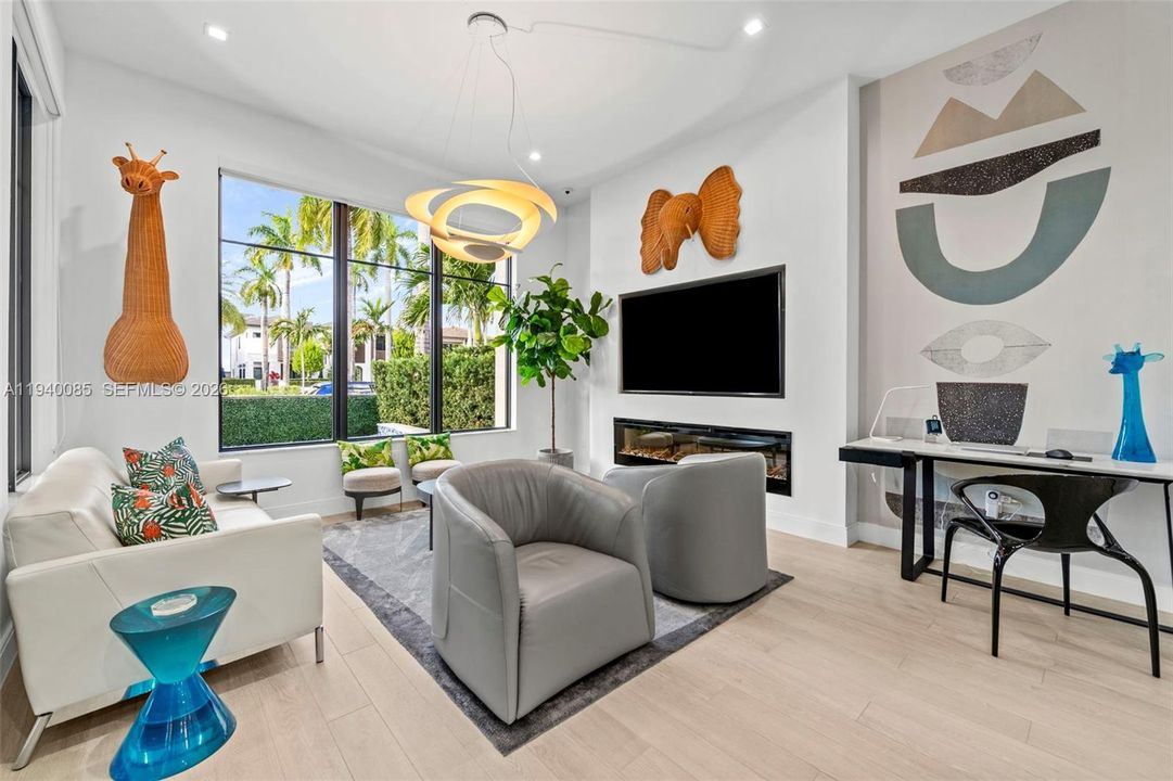 En Venta: $1,149,000 (3 camas, 3 baños, 2257 Pies cuadrados)