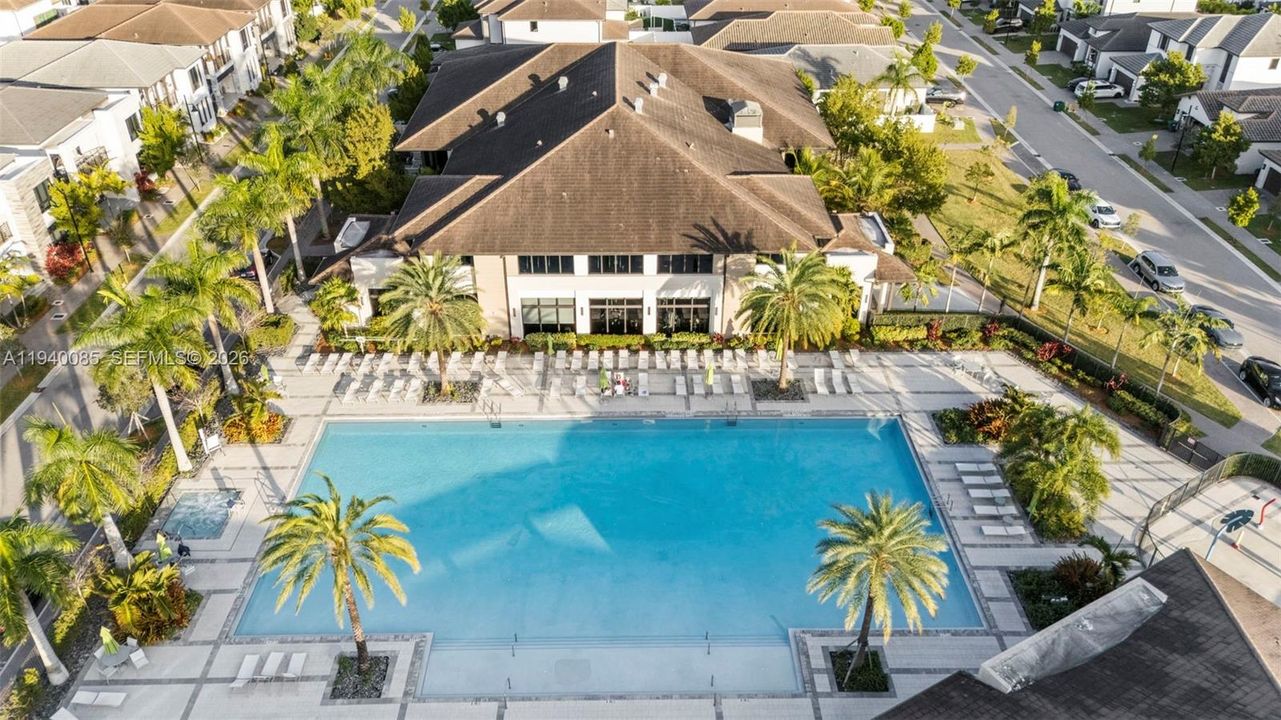 En Venta: $1,149,000 (3 camas, 3 baños, 2257 Pies cuadrados)