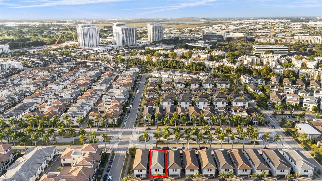 En Venta: $1,149,000 (3 camas, 3 baños, 2257 Pies cuadrados)