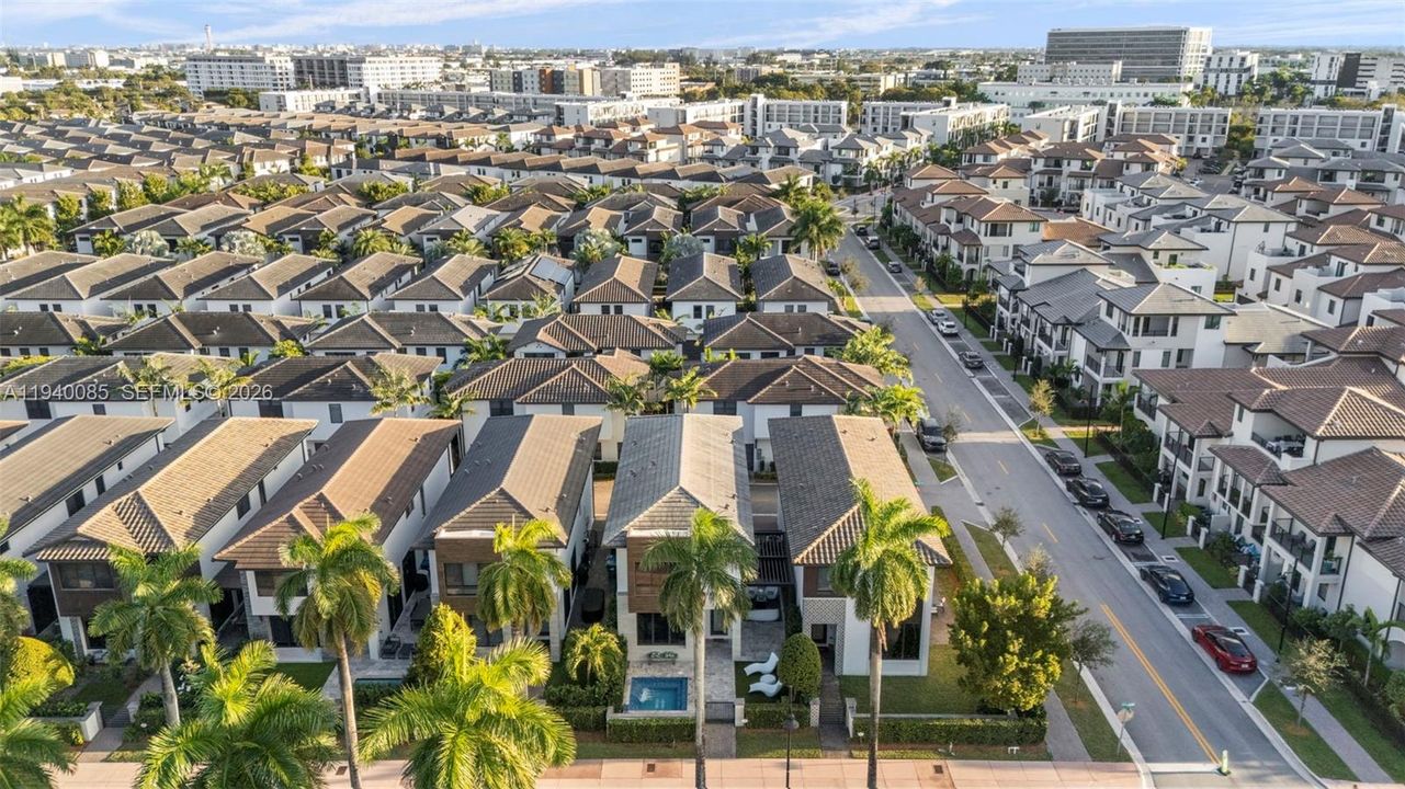 En Venta: $1,149,000 (3 camas, 3 baños, 2257 Pies cuadrados)