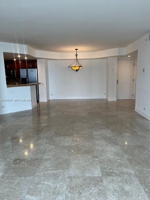 For Rent: $4,800 (2 beds, 2 baths, 1305 Square Feet)