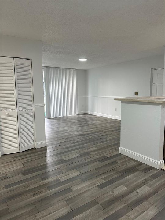 出租: $1,850 (1 贝兹, 1 浴室, 742 平方英尺)