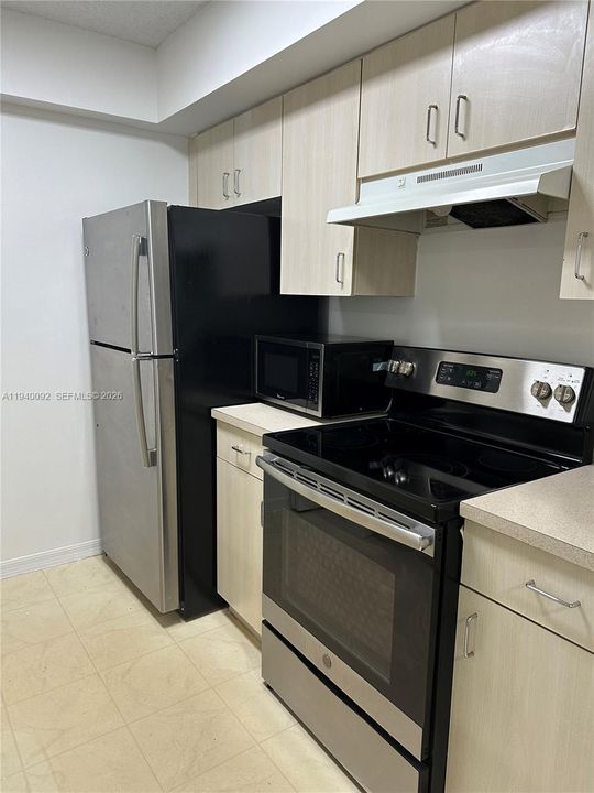 出租: $1,850 (1 贝兹, 1 浴室, 742 平方英尺)