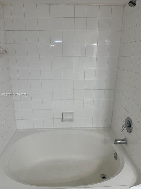 出租: $1,850 (1 贝兹, 1 浴室, 742 平方英尺)