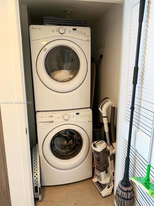 For Rent: $6,250 (2 beds, 3 baths, 1553 Square Feet)