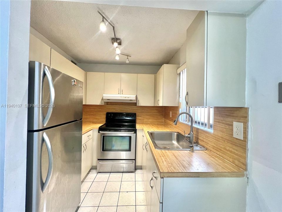 En Renta: $1,900 (2 camas, 1 baños, 777 Pies cuadrados)