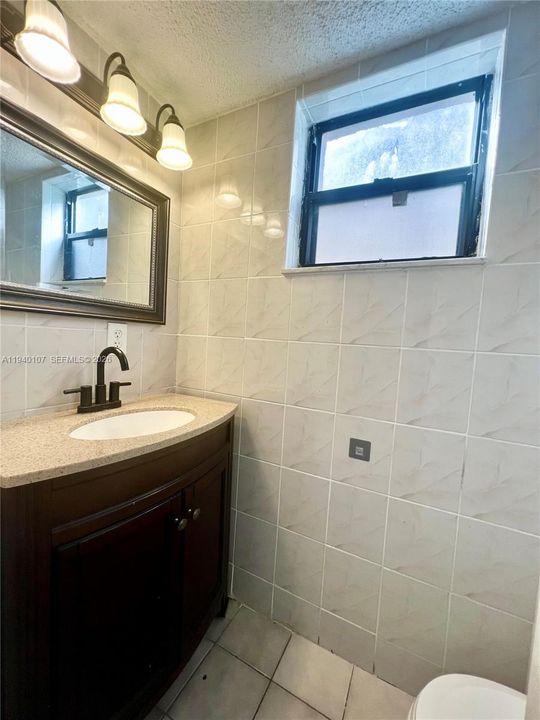 En Renta: $1,900 (2 camas, 1 baños, 777 Pies cuadrados)