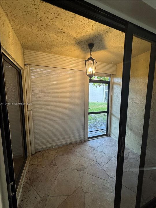 En Renta: $1,800 (2 camas, 2 baños, 970 Pies cuadrados)