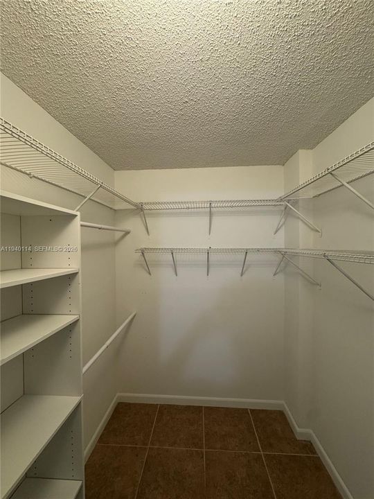 En Renta: $1,800 (2 camas, 2 baños, 970 Pies cuadrados)