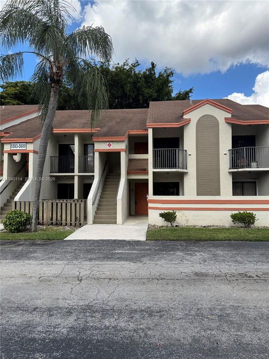 En Renta: $1,800 (2 camas, 2 baños, 970 Pies cuadrados)