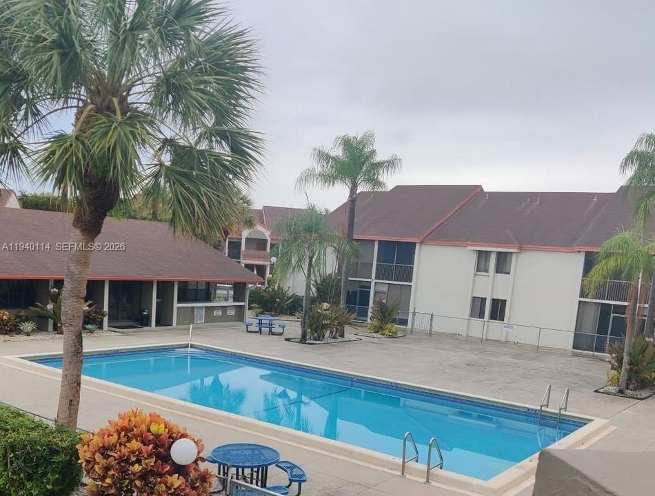 En Renta: $1,800 (2 camas, 2 baños, 970 Pies cuadrados)