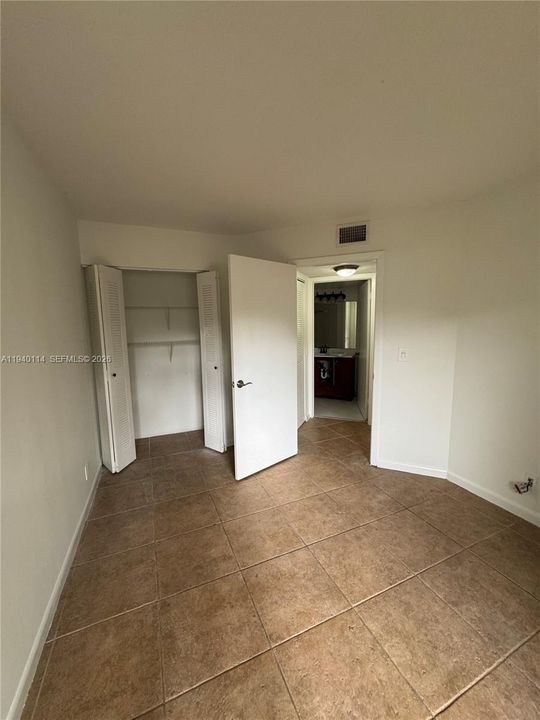 En Renta: $1,800 (2 camas, 2 baños, 970 Pies cuadrados)