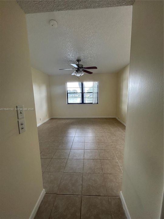 В аренду: $2,200 (2 спален, 2 ванн, 1015 Квадратных фут)