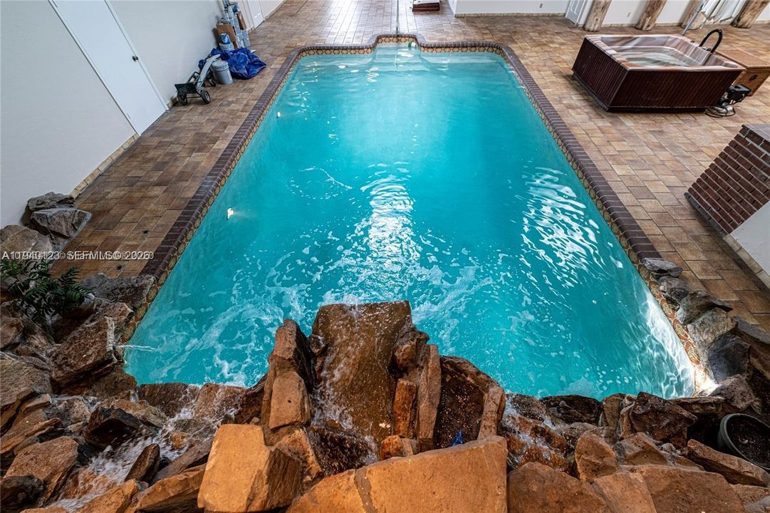 В аренду: $5,000 (3 спален, 2 ванн, 44156 Квадратных фут)