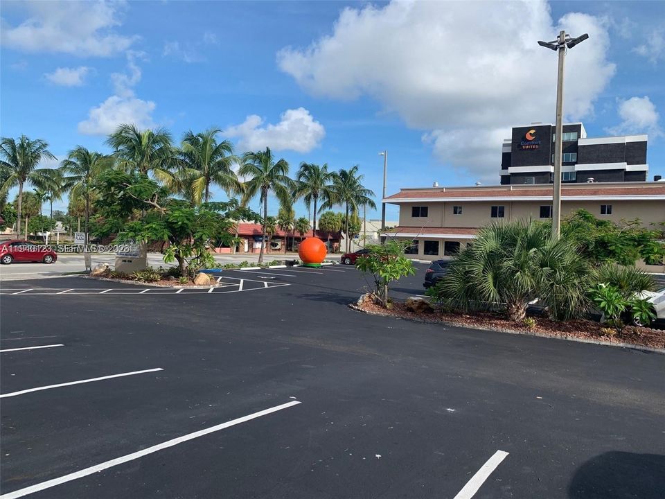 В аренду: $5,000 (3 спален, 2 ванн, 44156 Квадратных фут)