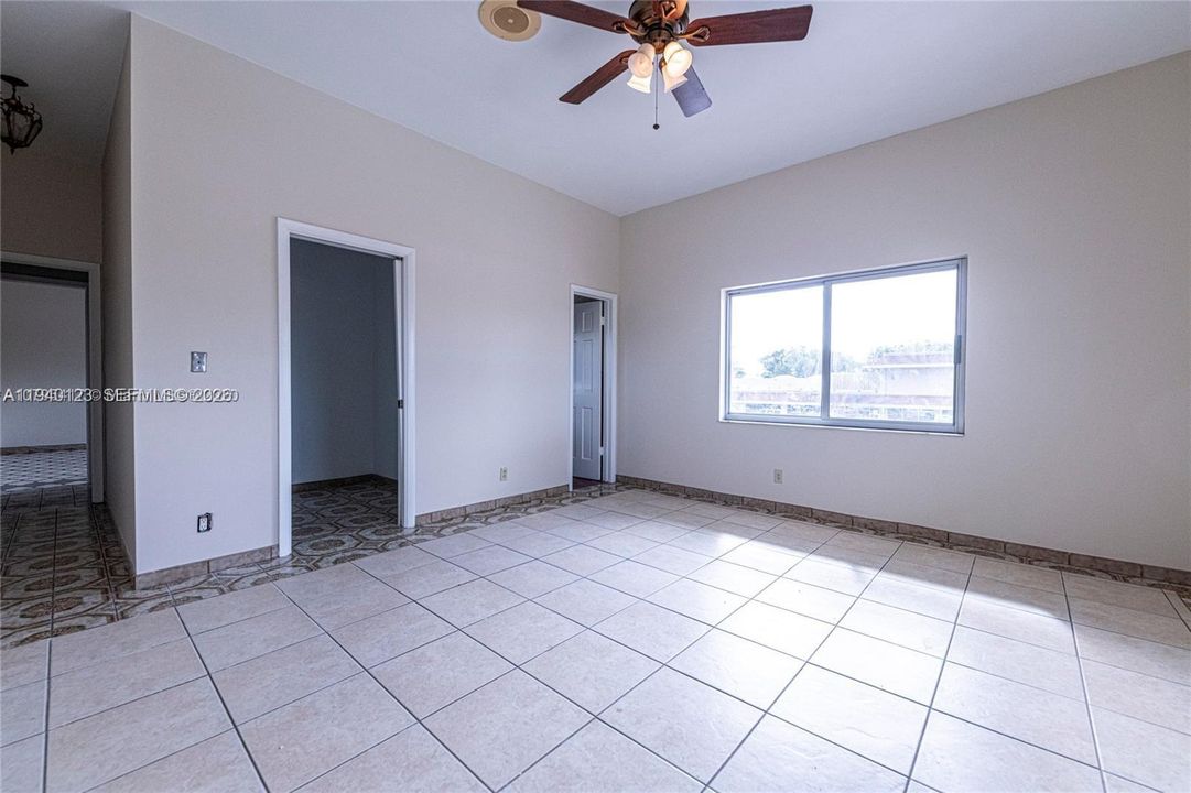 В аренду: $5,000 (3 спален, 2 ванн, 44156 Квадратных фут)