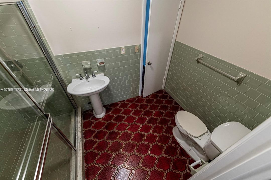 В аренду: $5,000 (3 спален, 2 ванн, 44156 Квадратных фут)