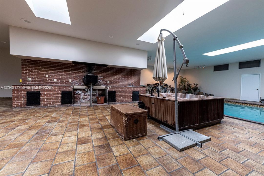 В аренду: $5,000 (3 спален, 2 ванн, 44156 Квадратных фут)