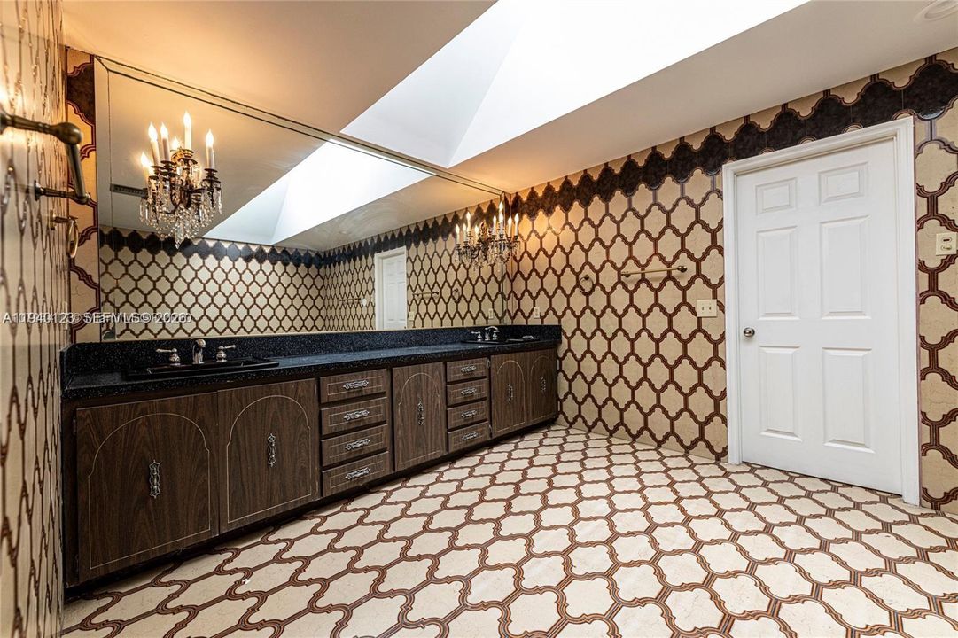 В аренду: $5,000 (3 спален, 2 ванн, 44156 Квадратных фут)