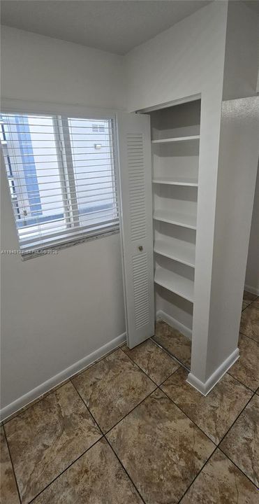 В аренду: $1,600 (1 спален, 1 ванн, 434568 Квадратных фут)