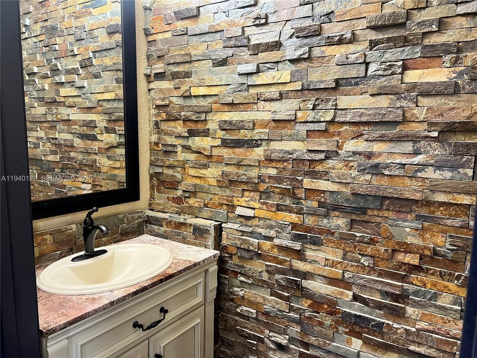 出租: $3,000 (3 贝兹, 2 浴室, 1462 平方英尺)