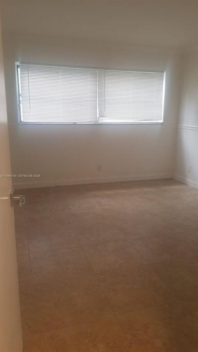 出租: $1,950 (2 贝兹, 2 浴室, 912 平方英尺)