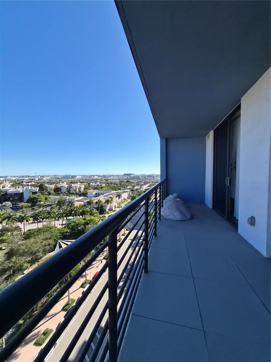 В аренду: $2,700 (1 спален, 1 ванн, 661 Квадратных фут)