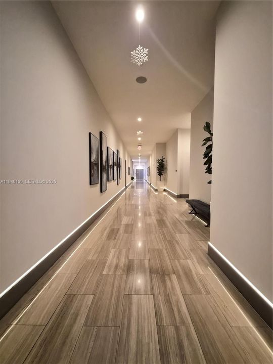 В аренду: $2,700 (1 спален, 1 ванн, 661 Квадратных фут)