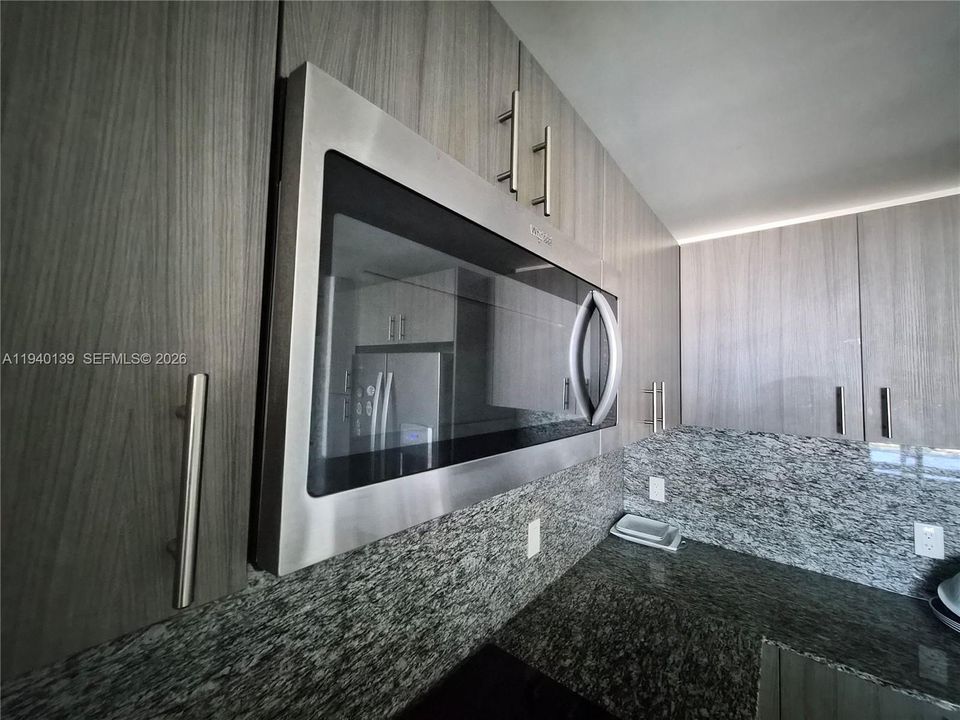 В аренду: $2,700 (1 спален, 1 ванн, 661 Квадратных фут)